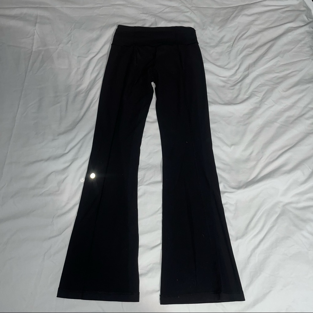 Lululemon yoga pants